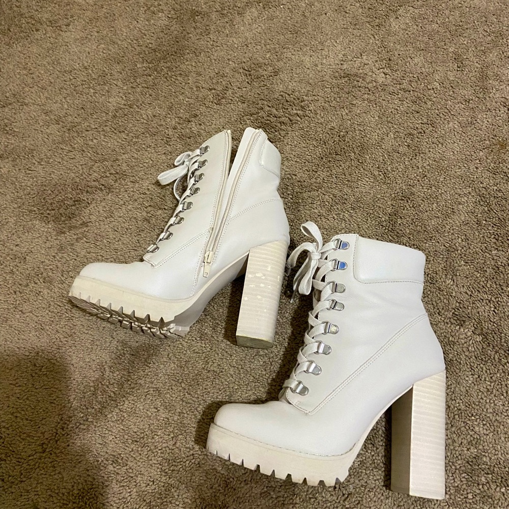 Steve Madden 7.5 Bone Beso Boots